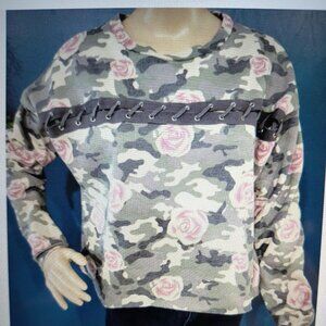 SIZE S UNBRANDED UNTAGGED Camo W/Floral Sweatshirt INVPV537